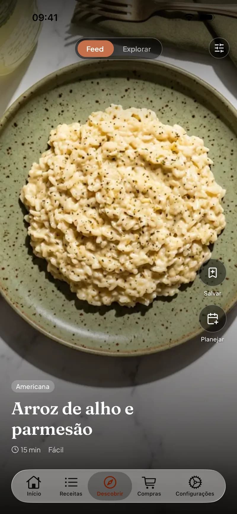 Feed de descoberta do Clemi mostrando uma receita guardada do Instagram, pronta a planear para a semana